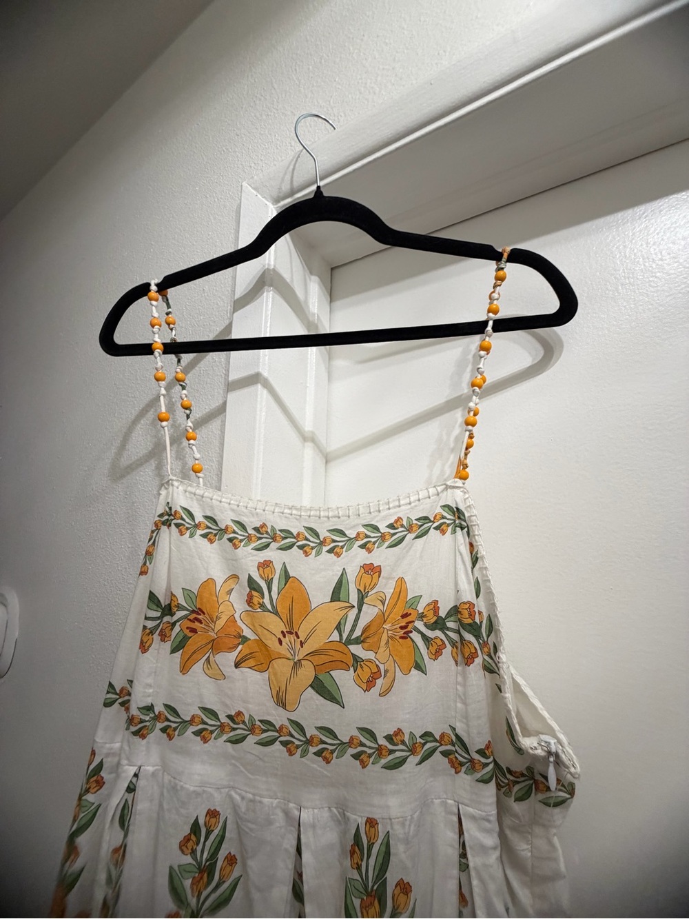 FARM Rio White Maxi Dress with Yellow Floral Print - Picture 8 of 9